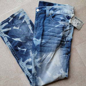 NWT VTG True Religion Scorpio Dawn Straight Fit with Flaps Distressed Men's 38